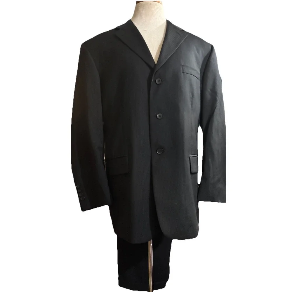 Alfani Exclusively for Macy's 3-Button Suit Set (38R / 38x30)